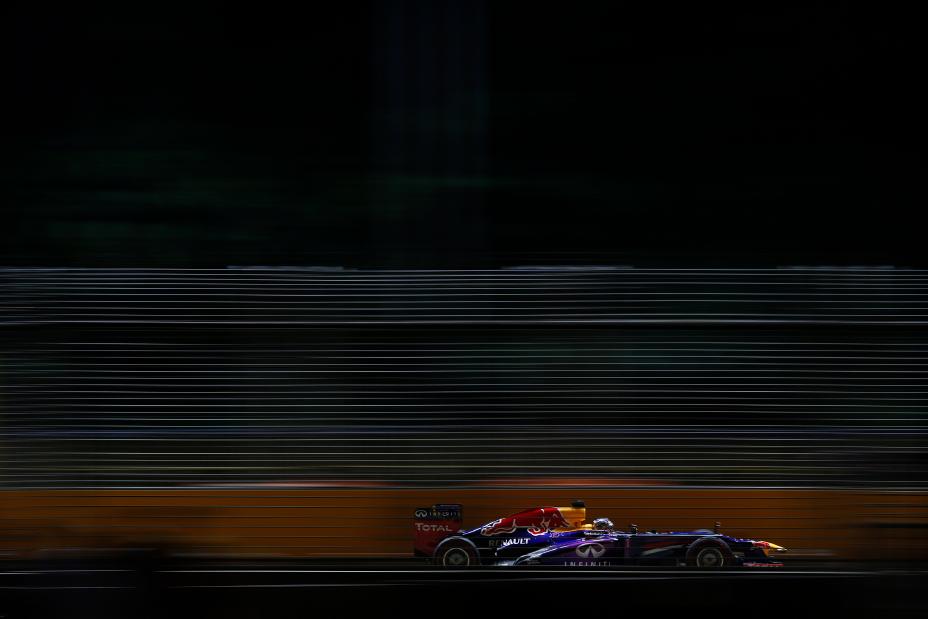 Side view of Infiniti F1 car with the logo on the side.