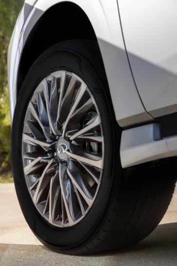 Foto de rines del INFINITI QX80 Autograph