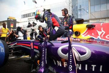 Ricciardo getting into his racecar for the Hungarian Grand Prix: Race