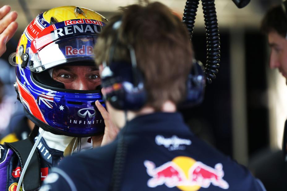 Infiniti driver photo with his team member through his helmet.
