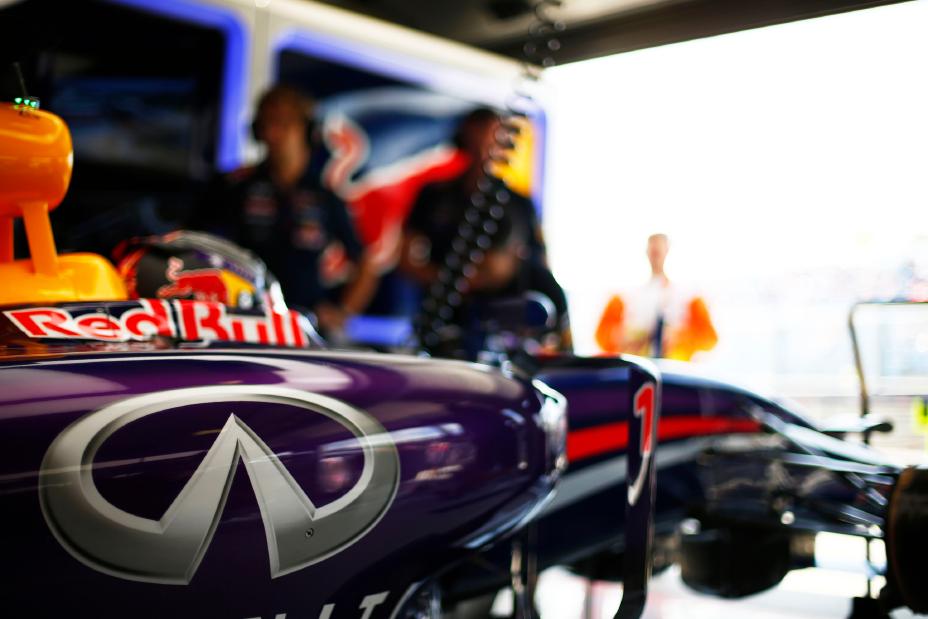 Hungarian Grand Prix: Qualifying- INFINITI emblem on the side of an F1