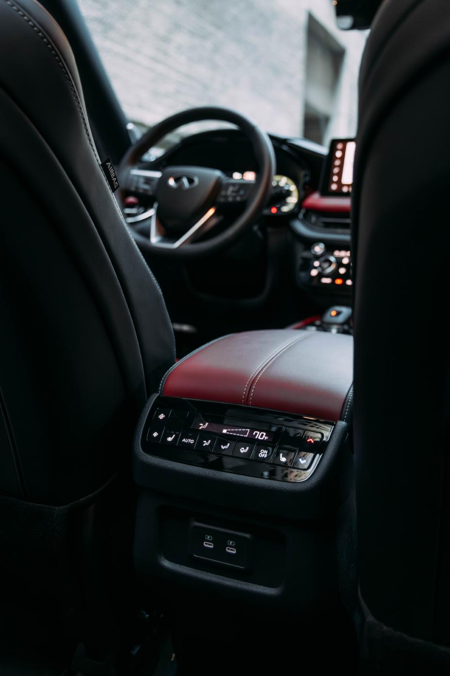 2027 INFINITI QX65 VC-Turbo Driving Stance