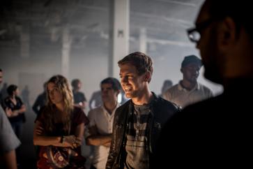 Vettel and Fiona in the INFINITI G37.