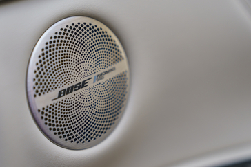 close up image of bose speaker