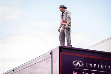 MILTON KEYNES, UK (July 13, 2015) – Red Bull's world champion free runner, Ryan Doyle, defied gravity at INFINITI Red Bull Racing’s F1 factory in Milton Keynes on a recent visit. Sit back and check out how the factory becomes the ultimate free running F1 playground. Ryan's creative free running style and strength, combined with his background in martial arts and a philosophy of not living in fear and making mistakes, take his art to the next level.