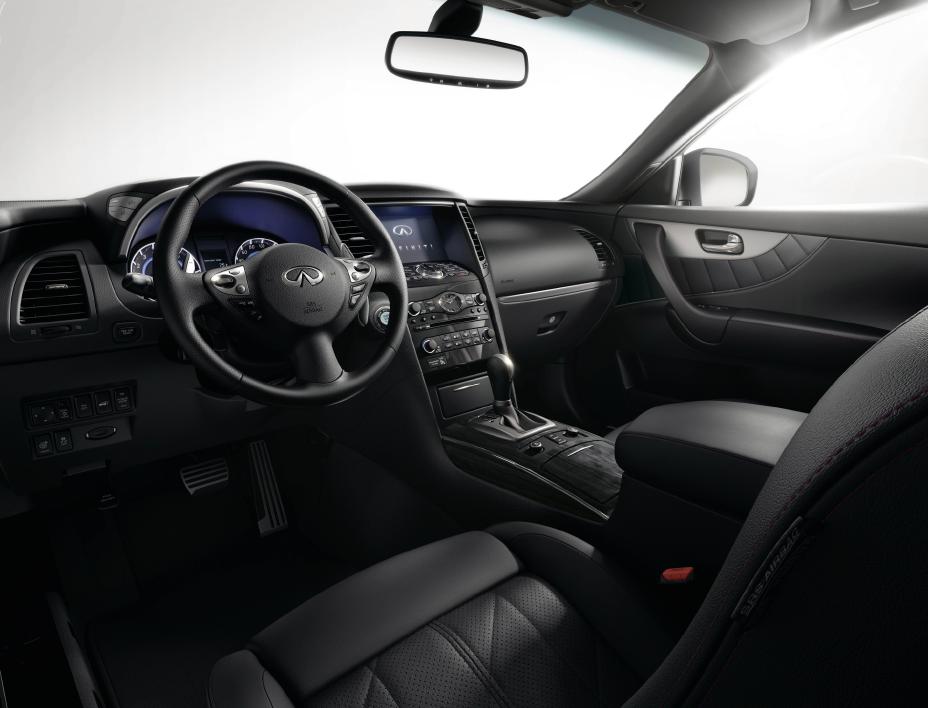 2016 INFINITI QX70- Interior view of the drivers seat view of the front dashboard and steering wheel