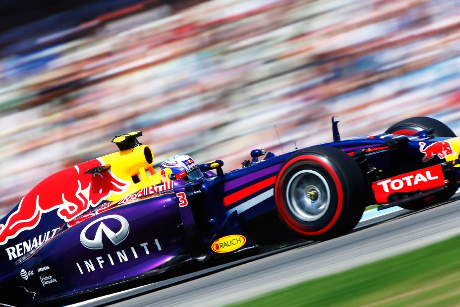 German Grand Prix: Qualifying- right side view going fast