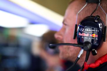 Closeup image of Infiniti headset