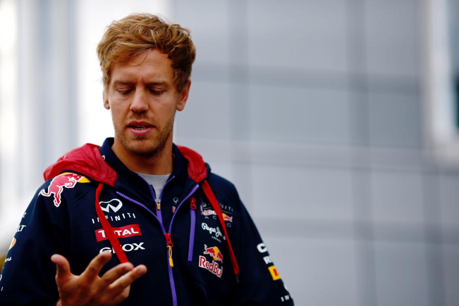 Image of Infiniti driver looking at his hands