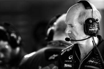Hungarian Grand Prix: Qualifying- Crew member wearing a headset