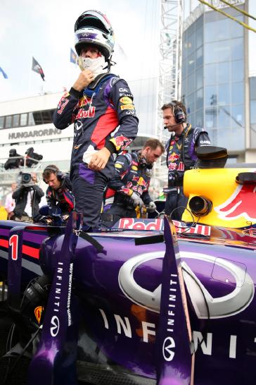 Red Bull F1 team working on the race car.