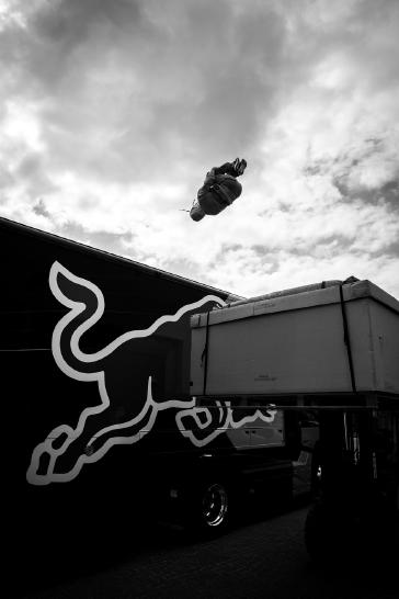 MILTON KEYNES, UK (July 13, 2015) – Red Bull's world champion free runner, Ryan Doyle, defied gravity at INFINITI Red Bull Racing’s F1 factory in Milton Keynes on a recent visit. Sit back and check out how the factory becomes the ultimate free running F1 playground. Ryan's creative free running style and strength, combined with his background in martial arts and a philosophy of not living in fear and making mistakes, take his art to the next level.