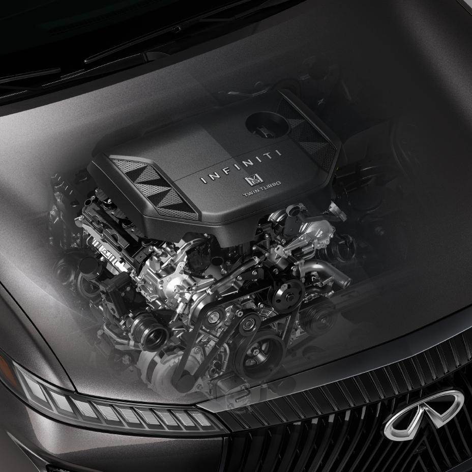 Acercamiento al motor V6 3.5 de INFINITI, mostrando en detalle componentes y elementos del bloque de la familia VQ.