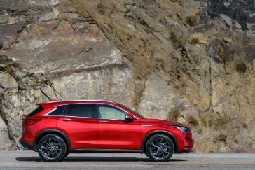 INFINITI earned top honors, taking the No. 1 spot industry-wide in the J.D. Power 2018 Customer Service Index (CSI) Study. Overall, INFINITI achieved a CSI score of 876 on a 1,000-point scale, 48 points above the industry average and 14 points above the premium segment average.